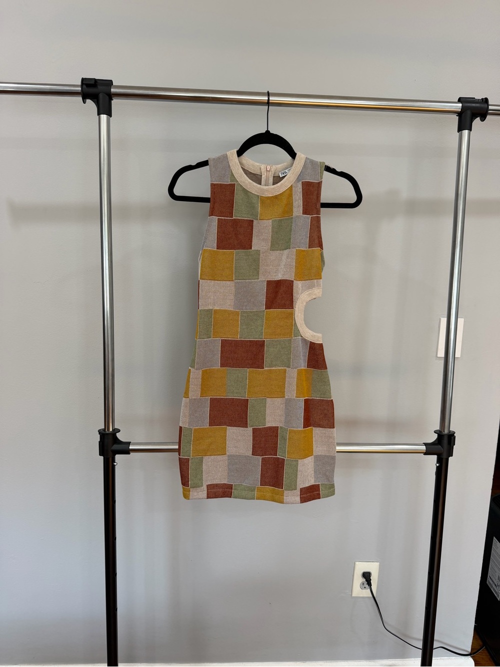 Zara Cutout Geometric Patchwork Mini Dress - Mustard, Rust, Beige M medium
